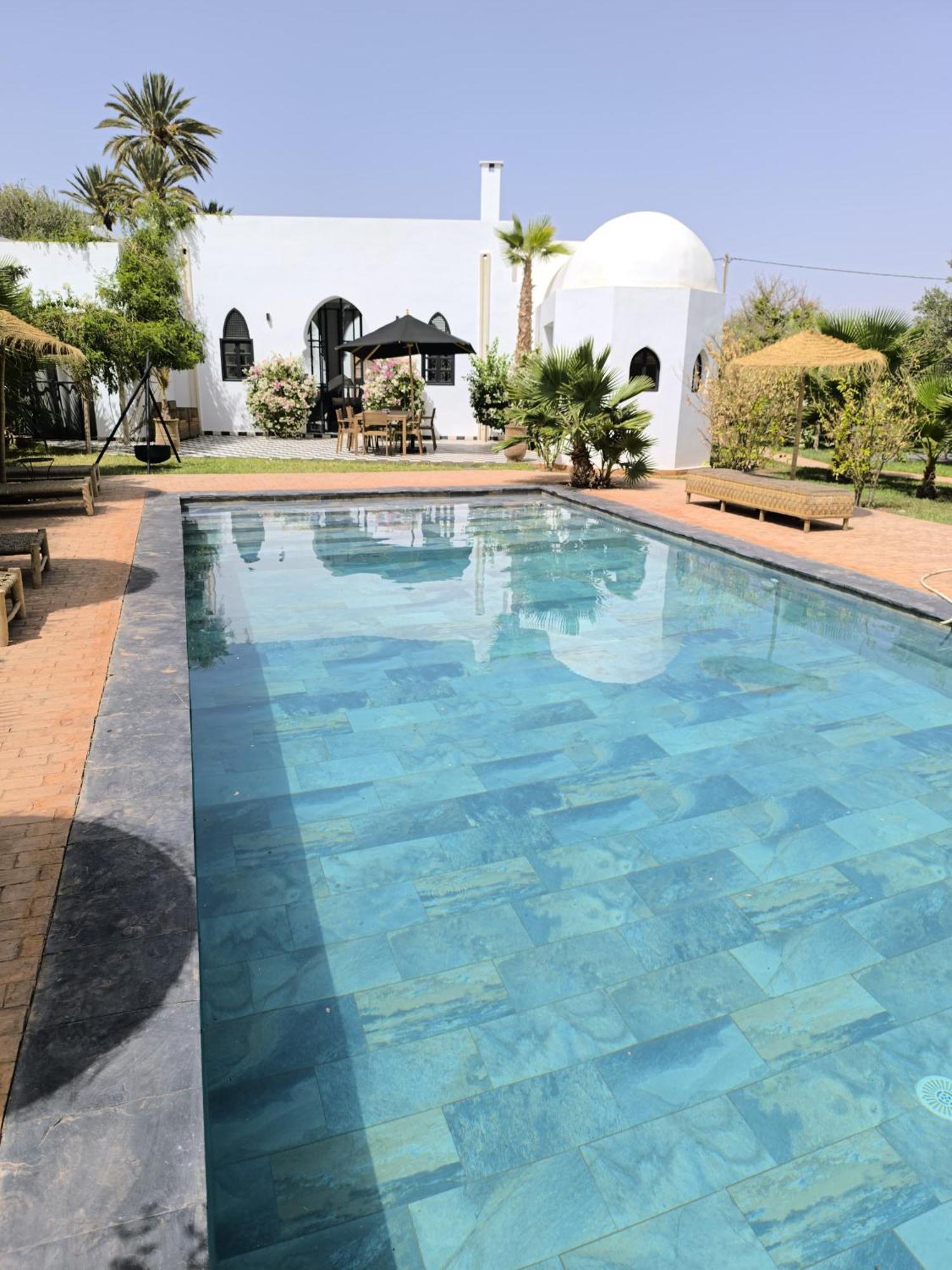 Villa Mauresque Jardin Luxuriant Et Piscine Privee Marrakech *